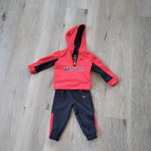 NIKE Baby Just Do It Hooded Tracksuit Black & Red Size 12 Months - Picture 1 of 6